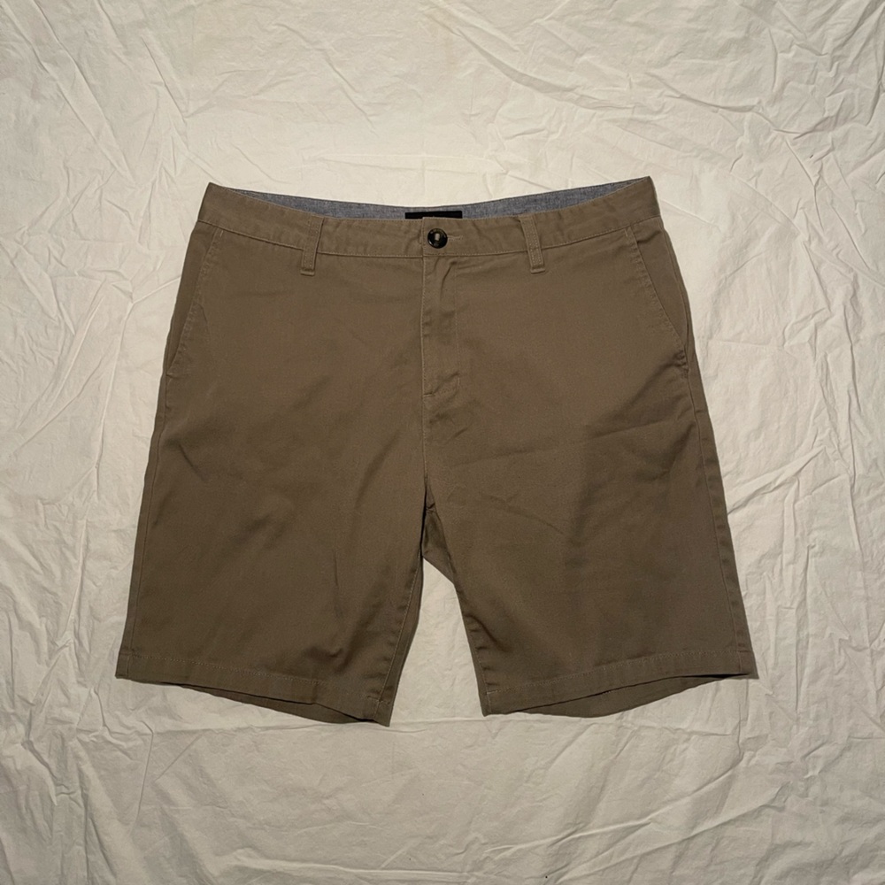 Tilly’s Blue Crown Men’s Slim Chino Shorts